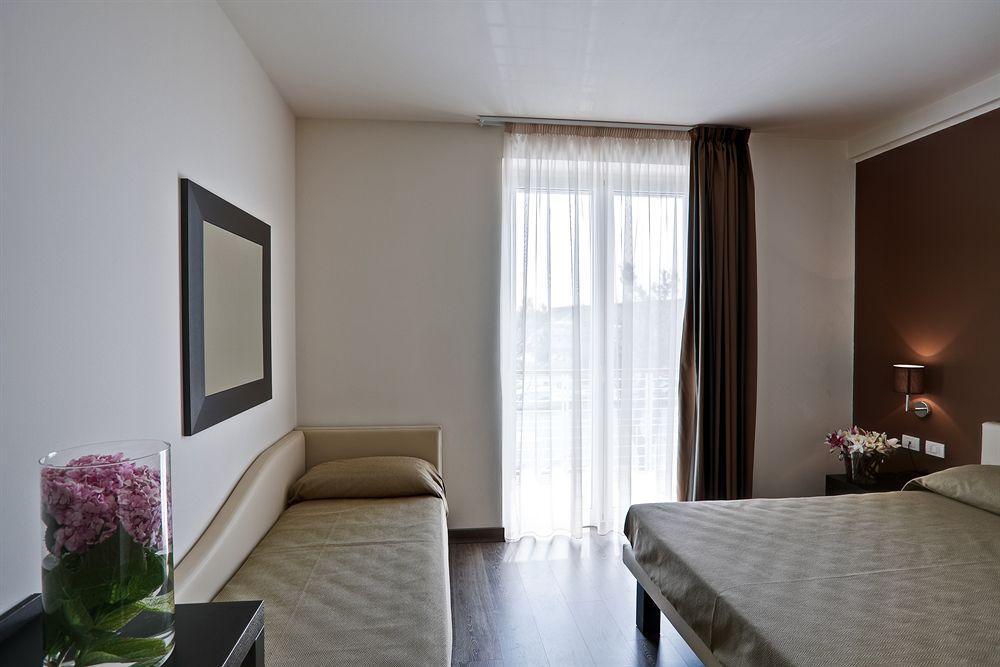 Hotel Acquadolce Peschiera del Garda Dış mekan fotoğraf